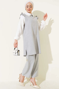 Eleganter Zweiteiliger Anzug mit Schmuckdekor