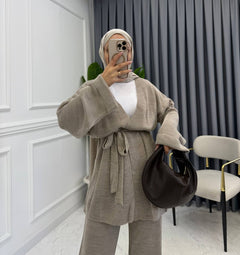 Amara Strick-Zweiteiler in Taupe