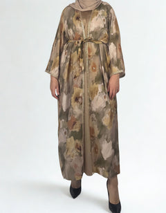 Kleid mit Blumenmuster und goldenen Details