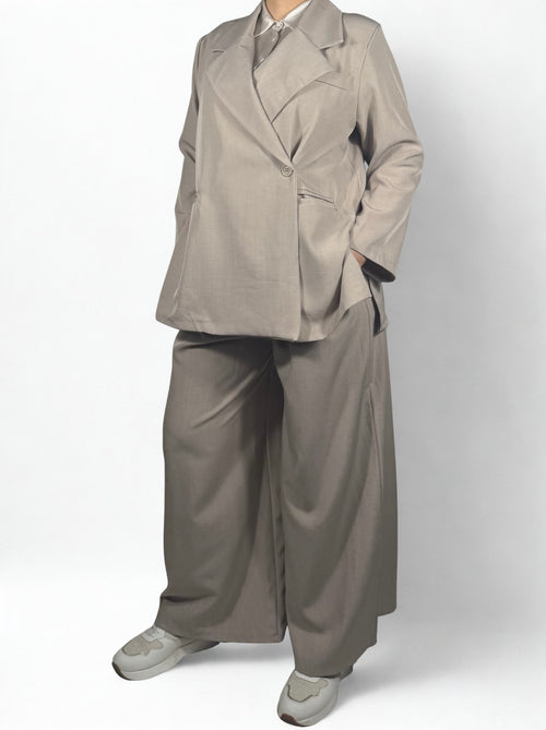 Dalya Zweiteiler in Beige