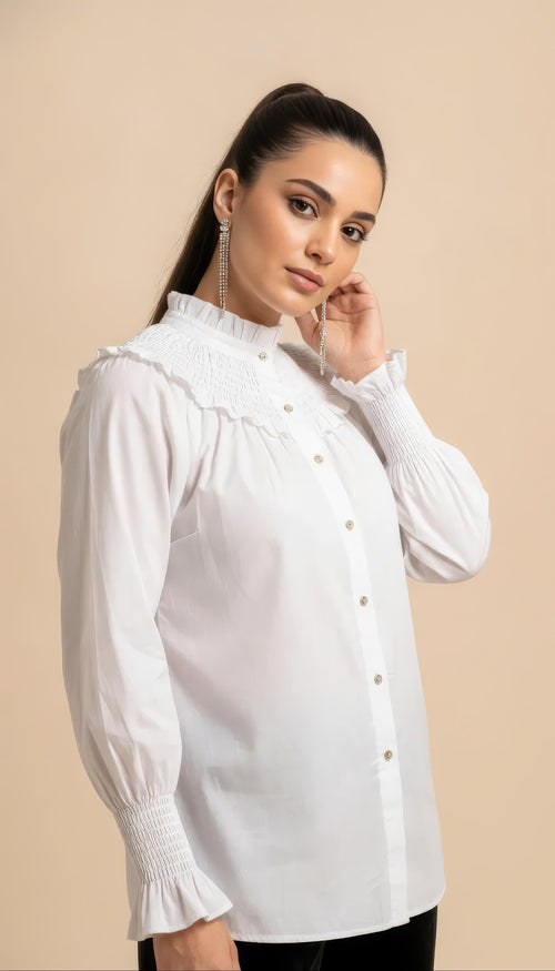 Camicia elegante con dettagli femminili