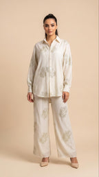 Elegante set con dettagli brillanti