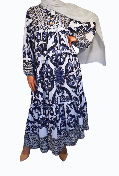 Elegantes Kleid im Matrosenstil