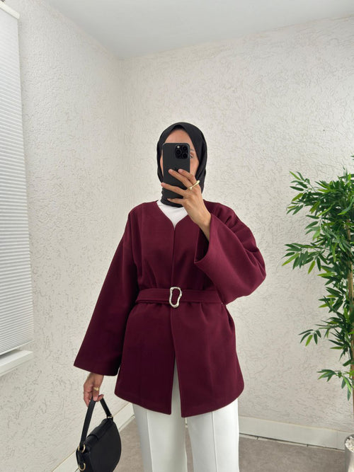 Nisa Jacke mit Gürtel in Burgunderrot