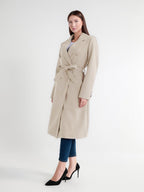 Bella Mantel in Creme