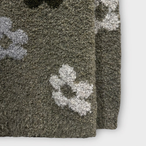 Flora Pullover in Kakigrün