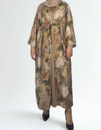 Kleid mit Blumenmuster und goldenen Details