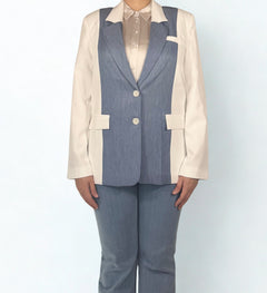 Weißer Blazer mit Denim-Details