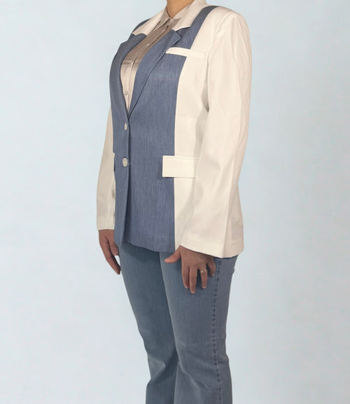 Weißer Blazer mit Denim-Details