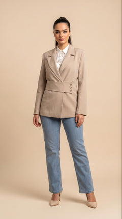 Blazer beige con accenti dorati