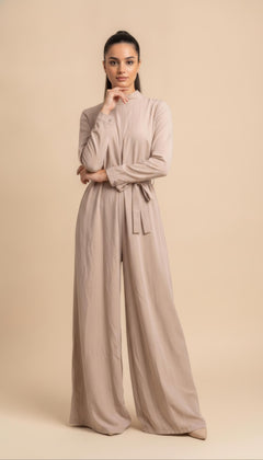 Tuta elegante con effetto gonna