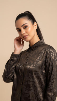 Elegant two-piece set in brown with marble pattern
