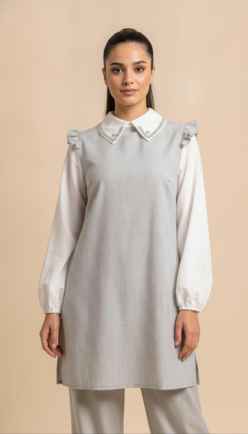 Eleganter Zweiteiliger Anzug mit Schmuckdekor