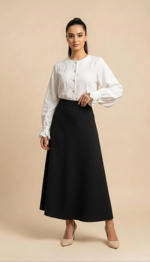 Elif Rock in Schwarz