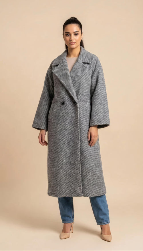 Lina Mantel in Grau