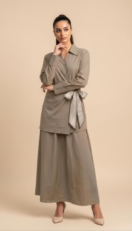 Mira Completo in Cotone in Taupe