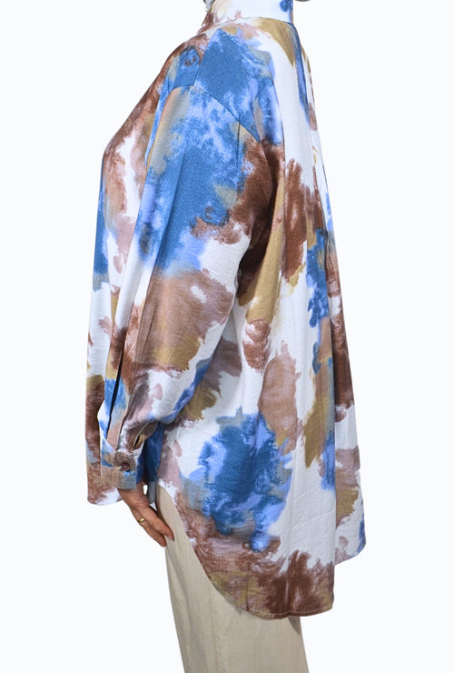 Long-sleeved blouse with abstract print