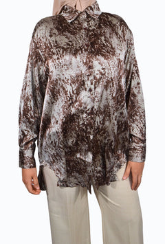 Long-sleeved blouse with abstract print