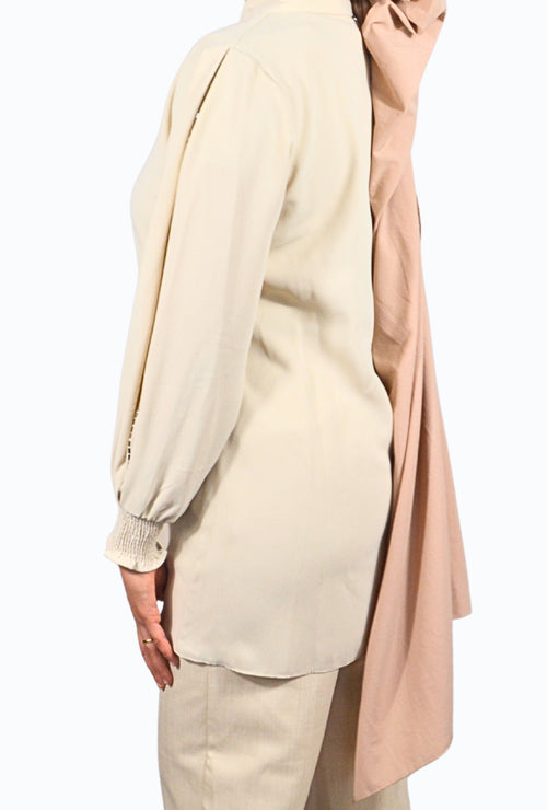 Long blouse with elegant sleeve details
