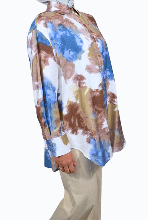 Long-sleeved blouse with abstract print