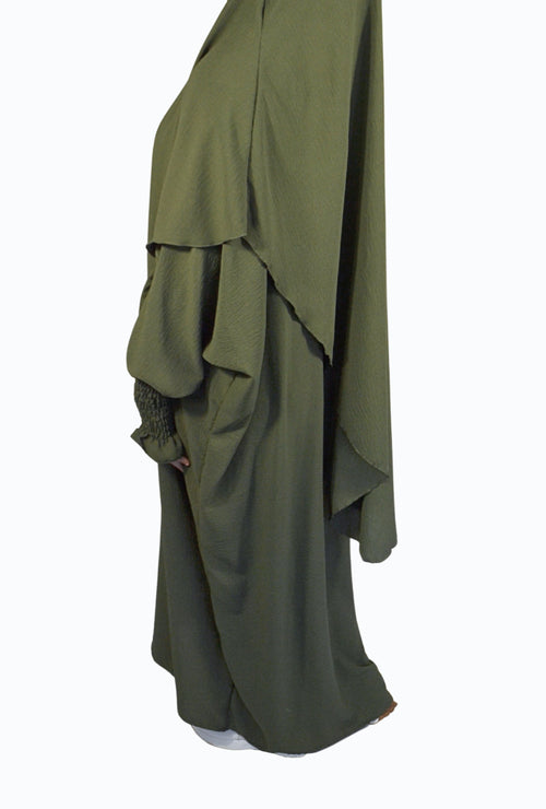 Khimar two-piece with details on the sleeves
