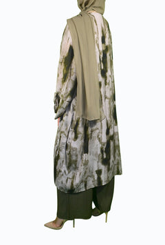 Elegant kimono set with marble pattern