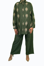 Two-piece set with oriental pattern