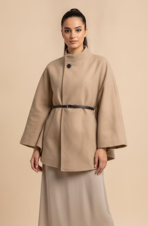 Yara Jacke mit Gürtel in Beige