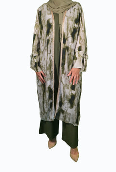 Elegant kimono set with marble pattern