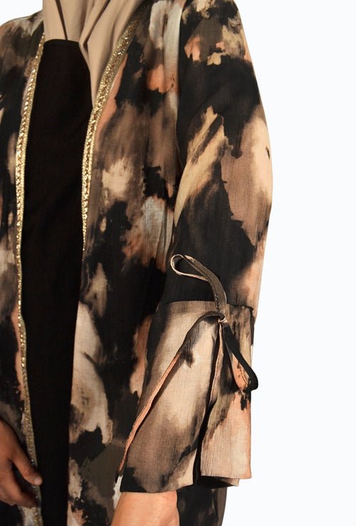 Elegant kimono set with floral pattern